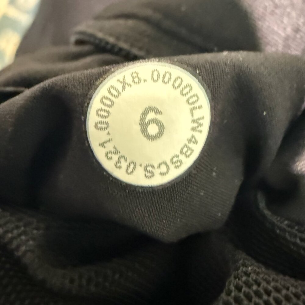 Lululemon Another Mile Vest Womens Size 6 Black Puffer Running Reflective - Picture 9 of 9